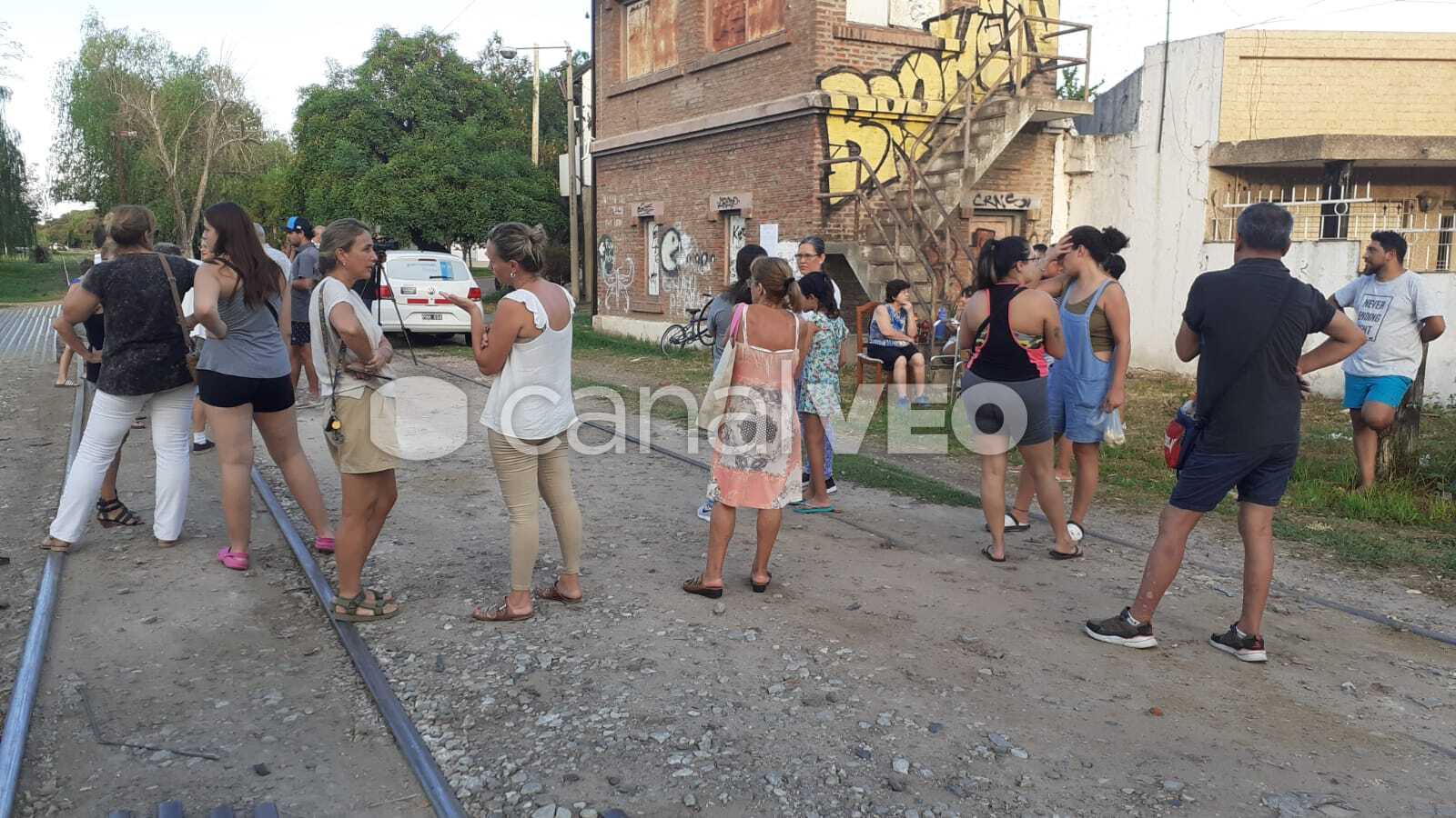 Manifestación por inseguridad barrio Candioti Norte y Sargento Cabral