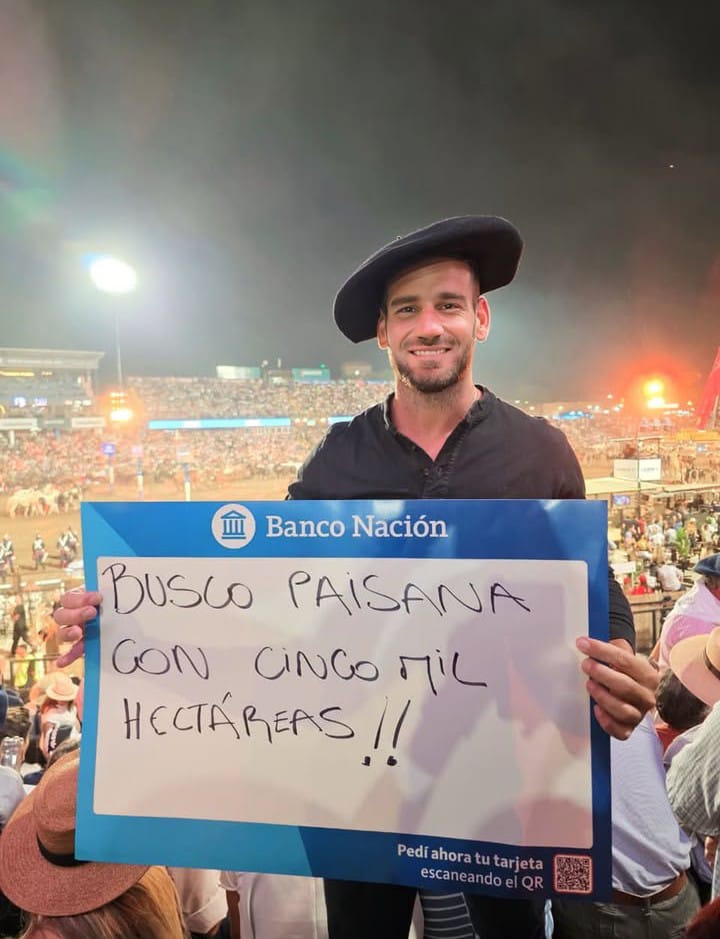 El senador Osar Dolzani en el festival de Jesus María 2026